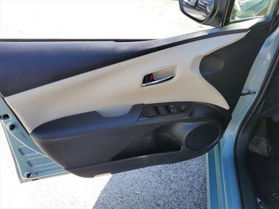 2022 Toyota Prius XLE