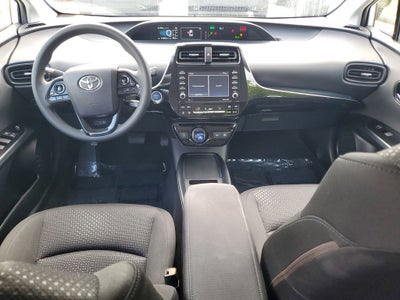 2022 Toyota Prius LE