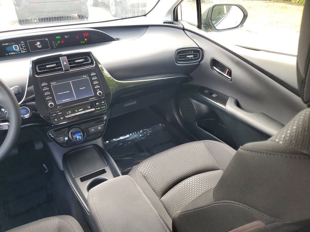 2022 Toyota Prius LE