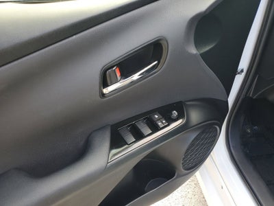 2022 Toyota Prius LE
