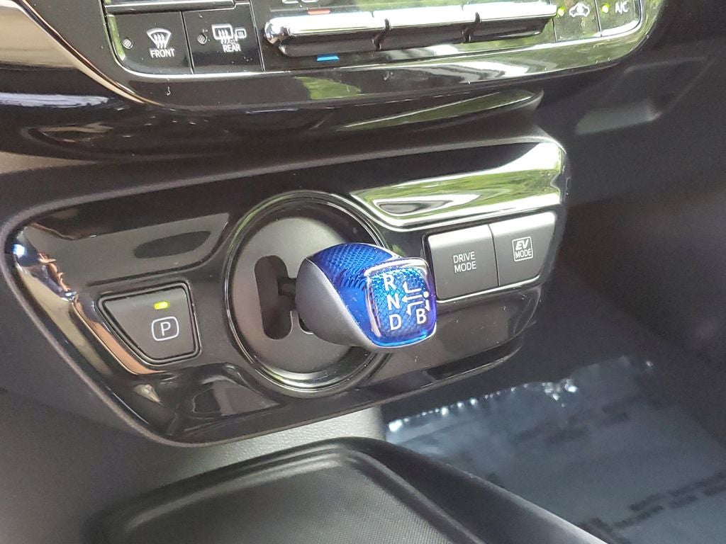 2022 Toyota Prius LE