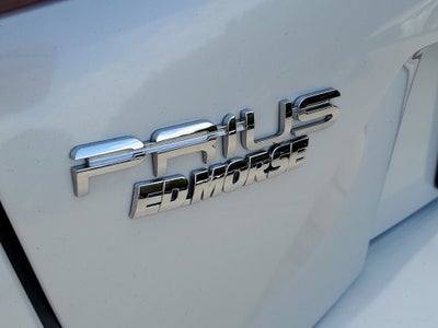 2022 Toyota Prius LE