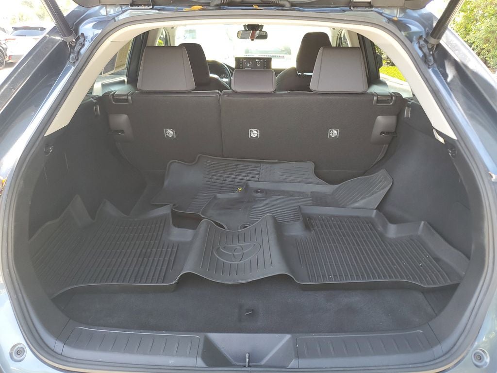 2022 Toyota Venza LE