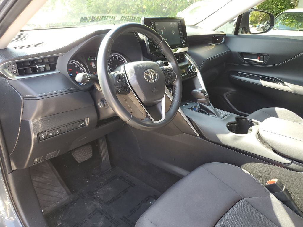 2022 Toyota Venza LE