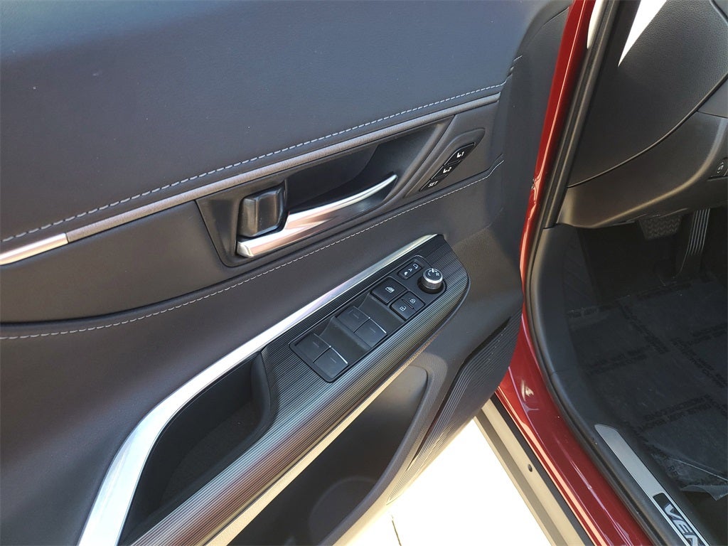 2023 Toyota Venza Nightshade