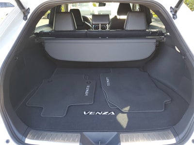 2023 Toyota Venza XLE