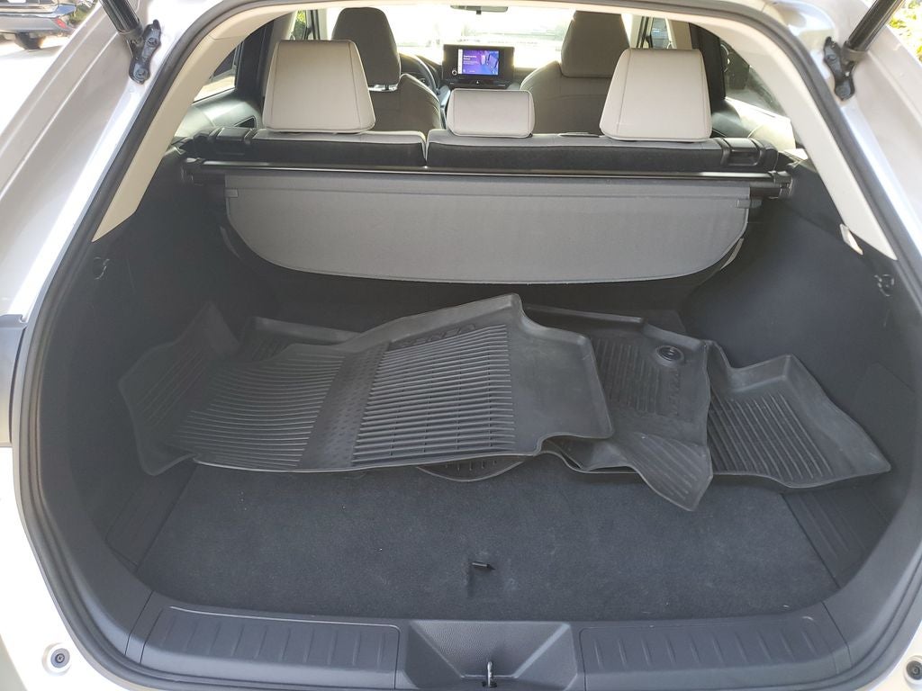 2023 Toyota Venza LE