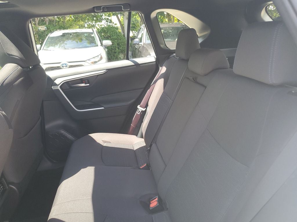 2022 Toyota RAV4 Hybrid SE