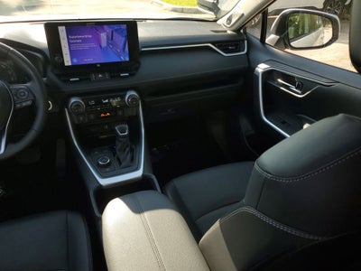 2025 Toyota RAV4 Hybrid XLE Premium