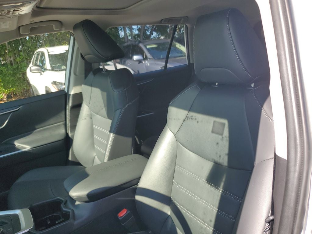 2025 Toyota RAV4 Hybrid XLE Premium