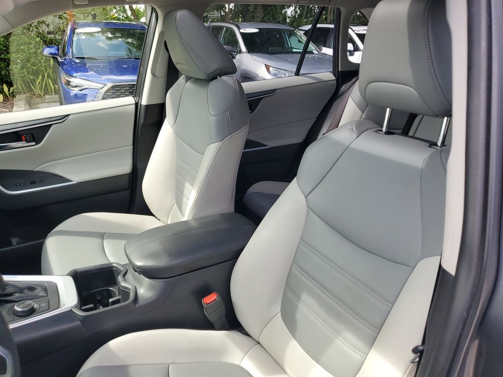 2023 Toyota RAV4 Hybrid XLE Premium