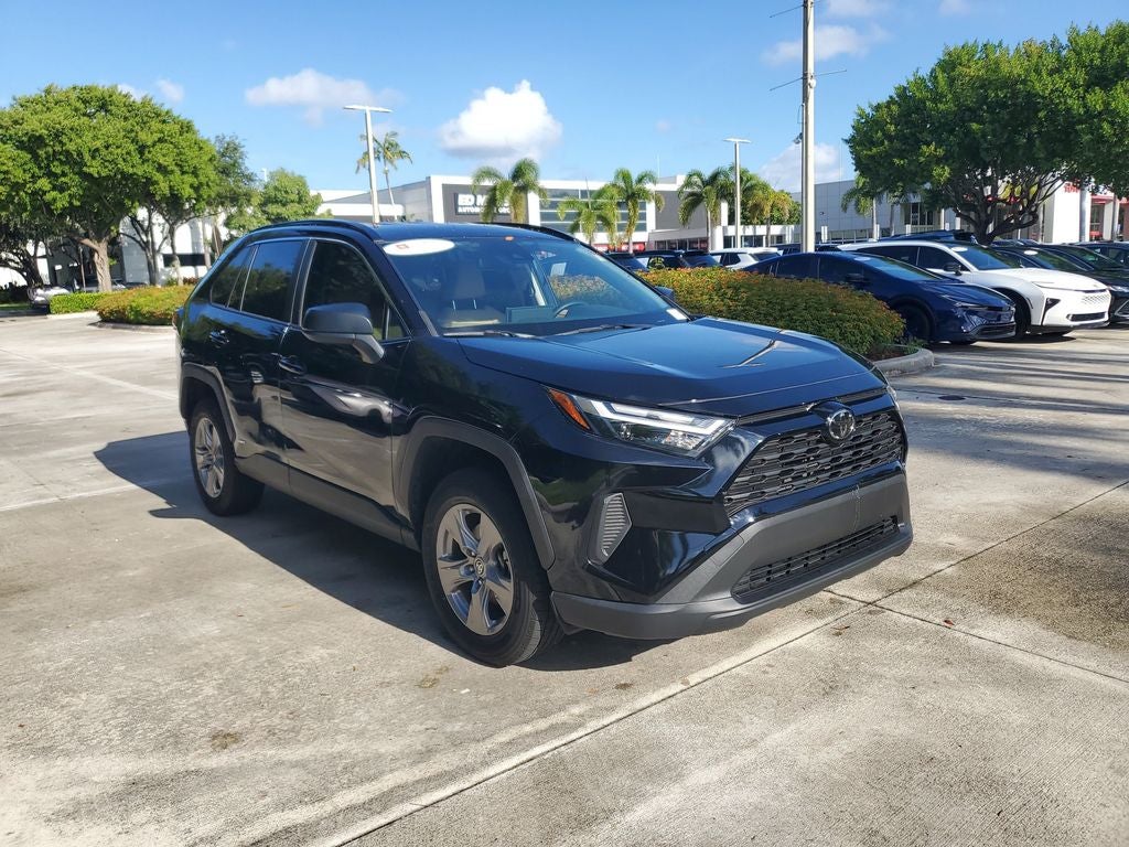 2025 Toyota RAV4 Hybrid LE
