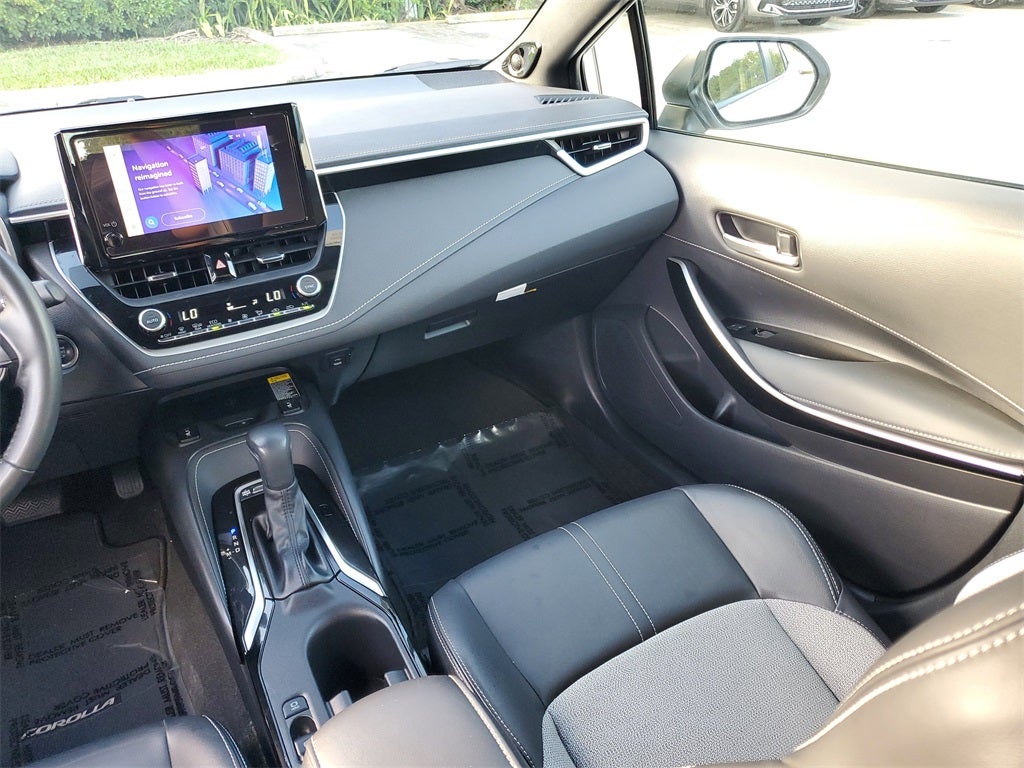 2025 Toyota Corolla Hatchback XSE