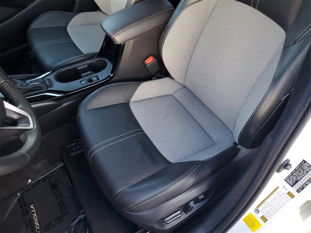 2025 Toyota Corolla Hatchback XSE