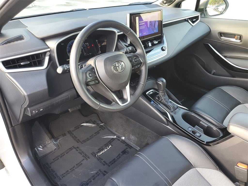 2025 Toyota Corolla Hatchback XSE