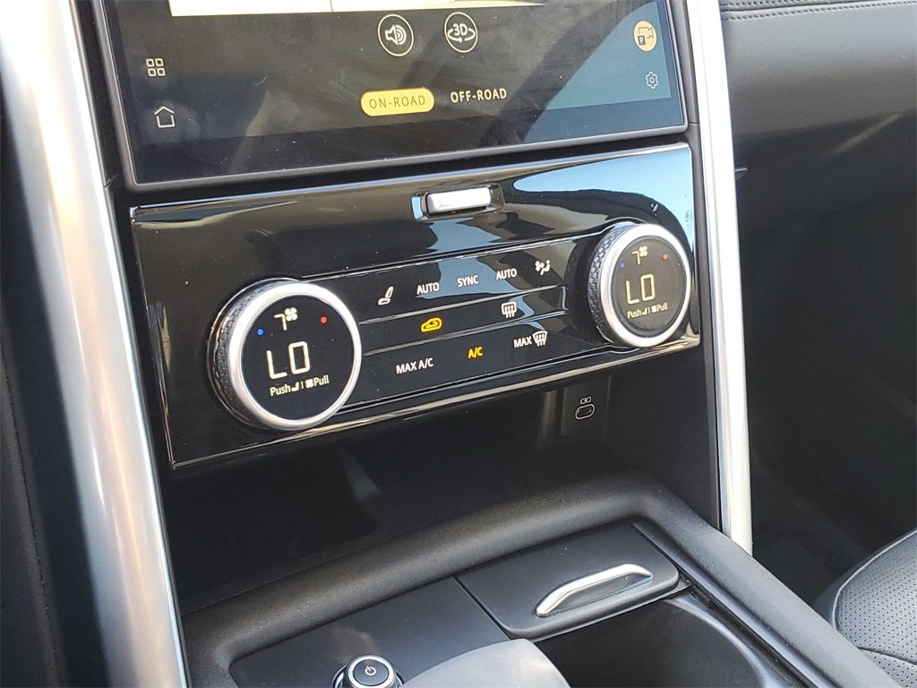 2024 Land Rover Discovery S