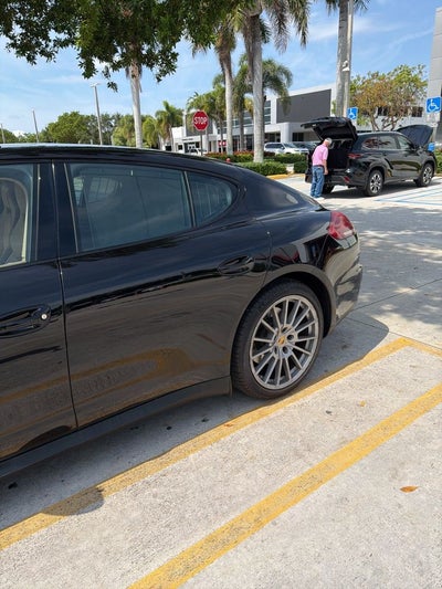 2016 Porsche Panamera GTS