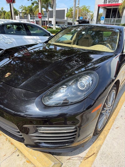 2016 Porsche Panamera GTS