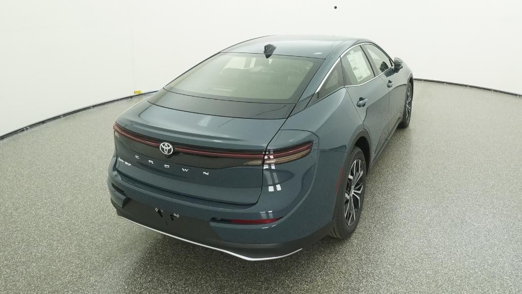 2026 Toyota Toyota Crown XLE