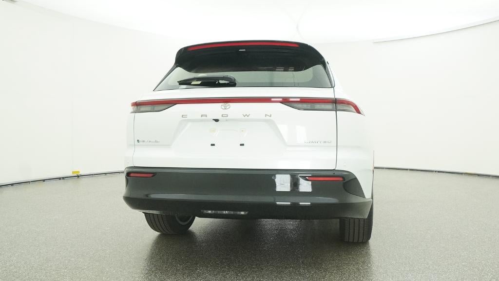 2025 Toyota Toyota Crown Signia Limited