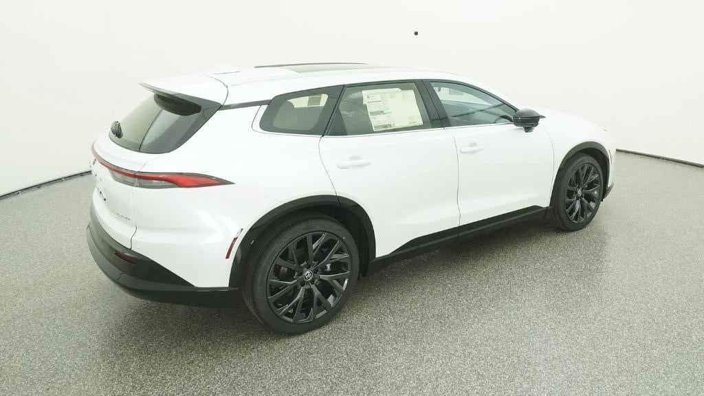 2025 Toyota Toyota Crown Signia Limited