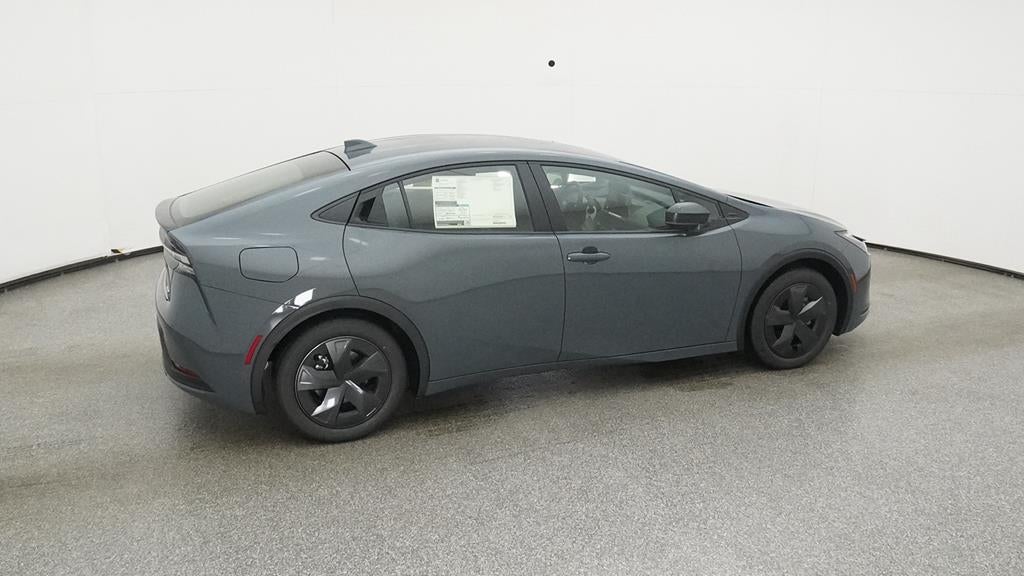 2025 Toyota Prius Plug-in Hybrid SE