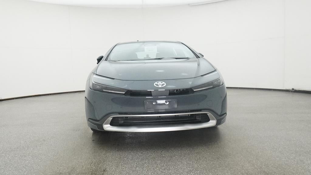 2025 Toyota Prius Plug-in Hybrid SE