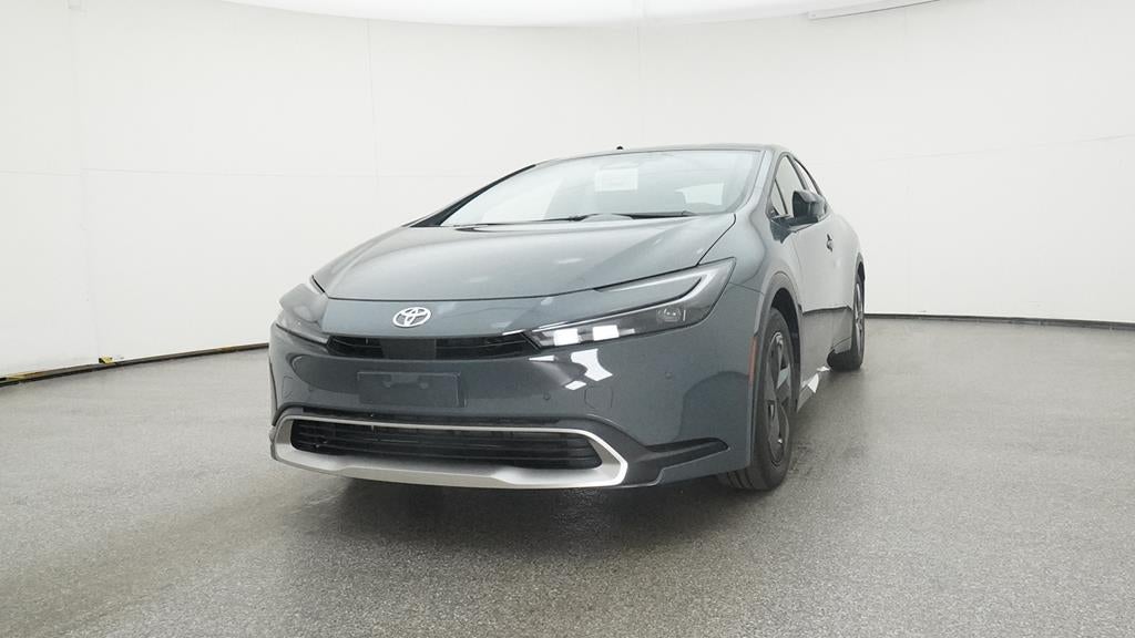 2025 Toyota Prius Plug-in Hybrid SE