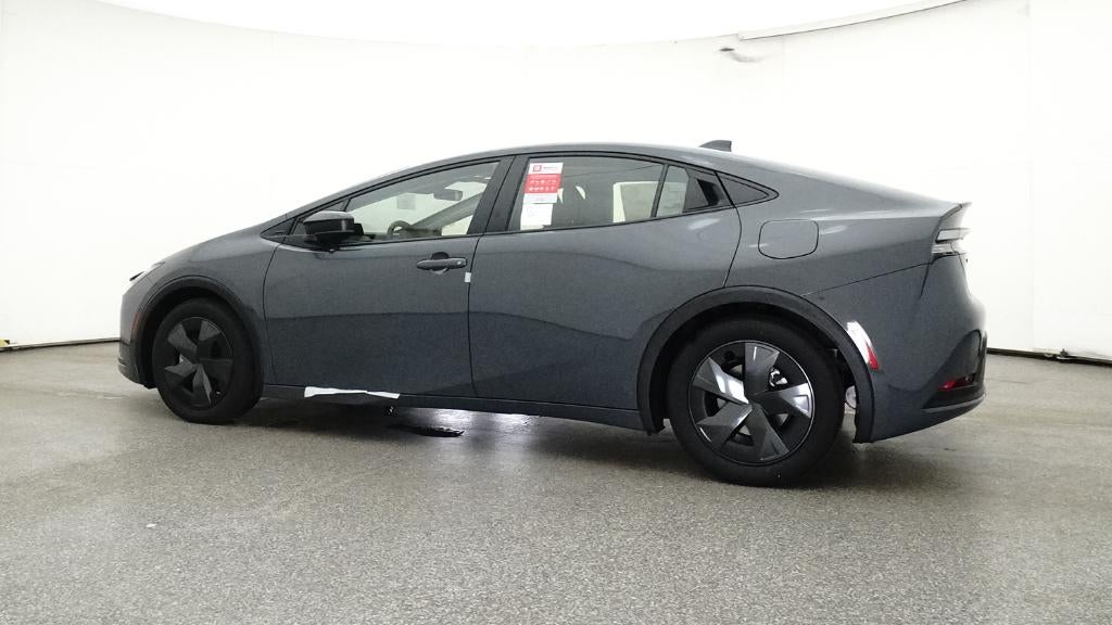 2025 Toyota Prius Plug-in Hybrid SE