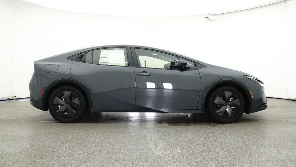 2025 Toyota Prius Plug-in Hybrid SE
