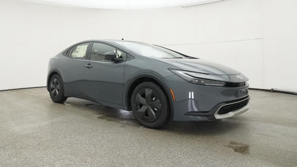 2025 Toyota Prius Plug-in Hybrid SE