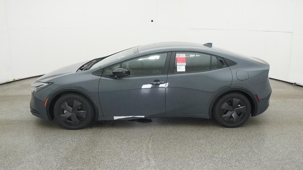 2025 Toyota Prius Plug-in Hybrid SE