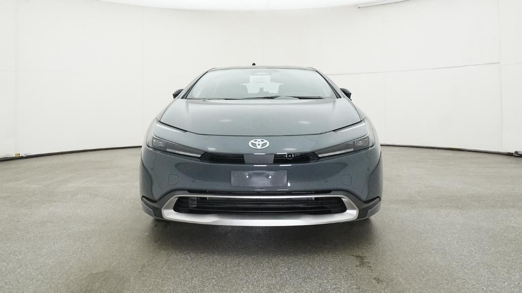 2025 Toyota Prius Plug-in Hybrid SE