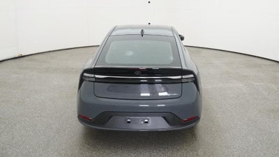 2025 Toyota Prius Plug-in Hybrid SE