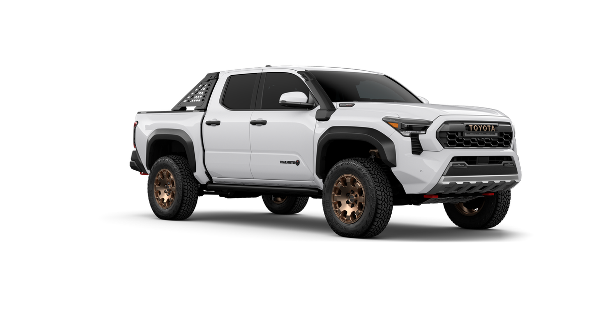 2026 Toyota Tacoma i-FORCE MAX Tacoma Trailhunter