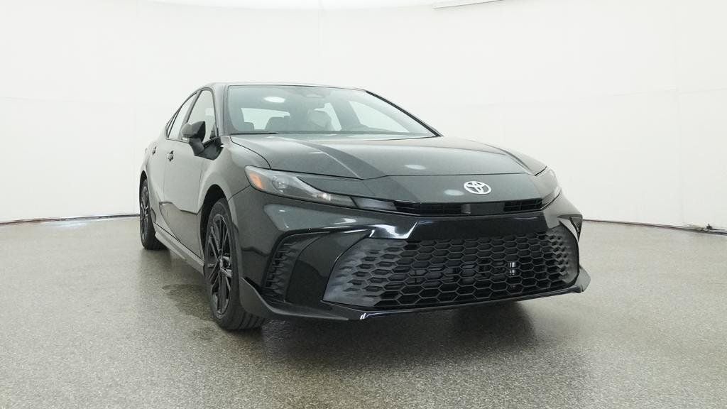 2026 Toyota Camry SE AWD