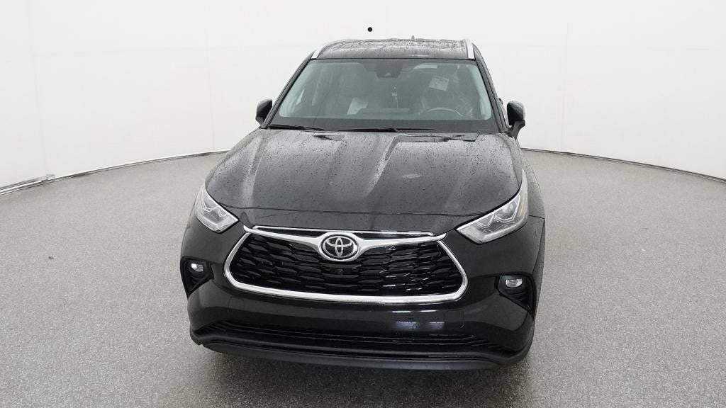 2026 Toyota Highlander Hybrid Limited