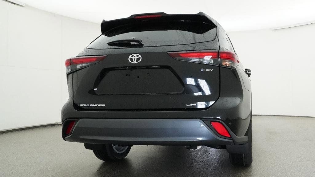 2026 Toyota Highlander Hybrid Limited
