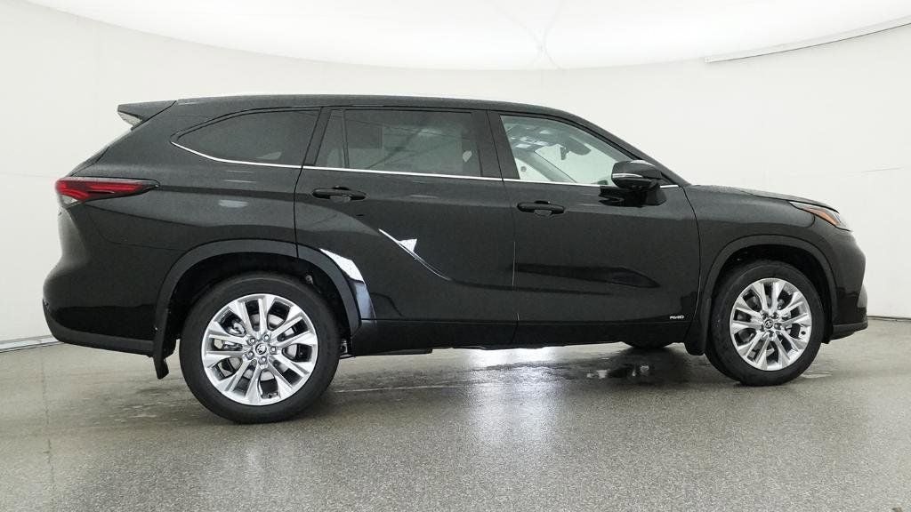 2026 Toyota Highlander Hybrid Limited