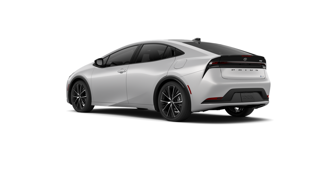 2027 Toyota Prius XLE