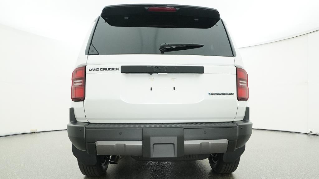 2027 Toyota Land Cruiser Base