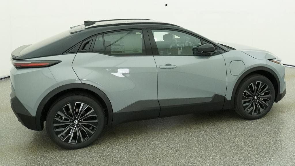 2026 Toyota C-HR XSE