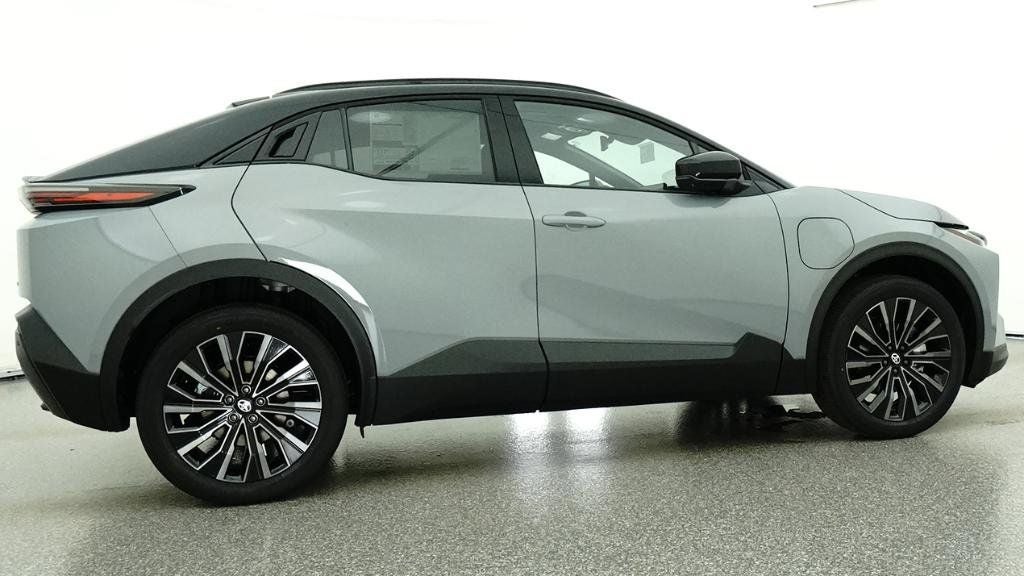 2026 Toyota C-HR XSE