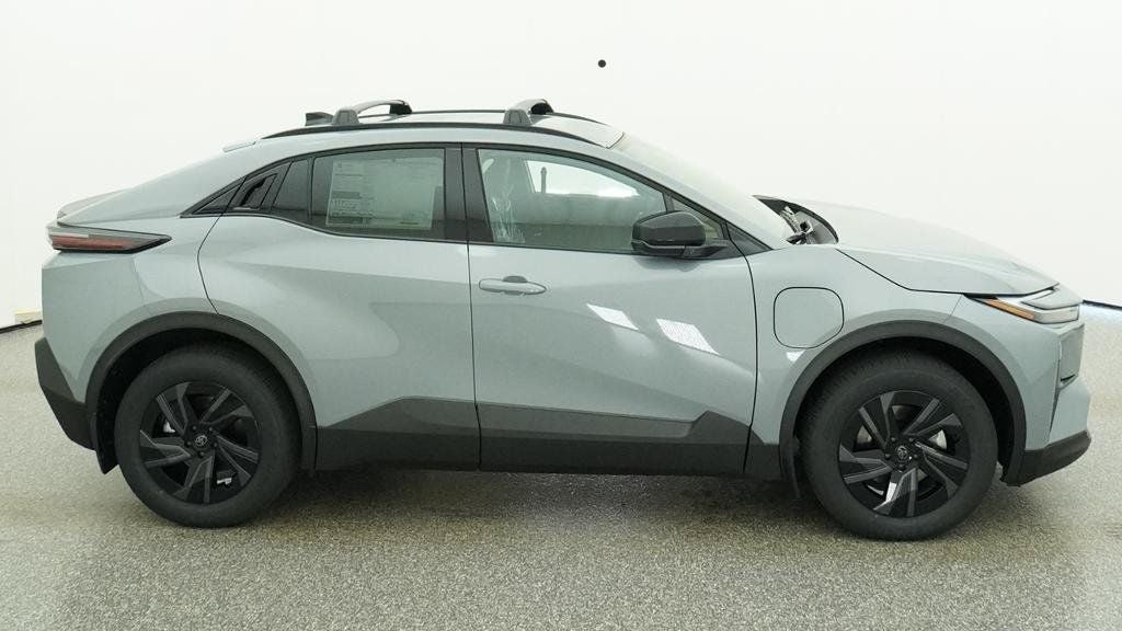 2026 Toyota C-HR SE