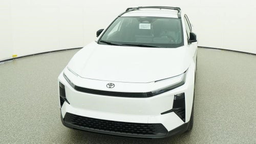 2027 Toyota C-HR SE