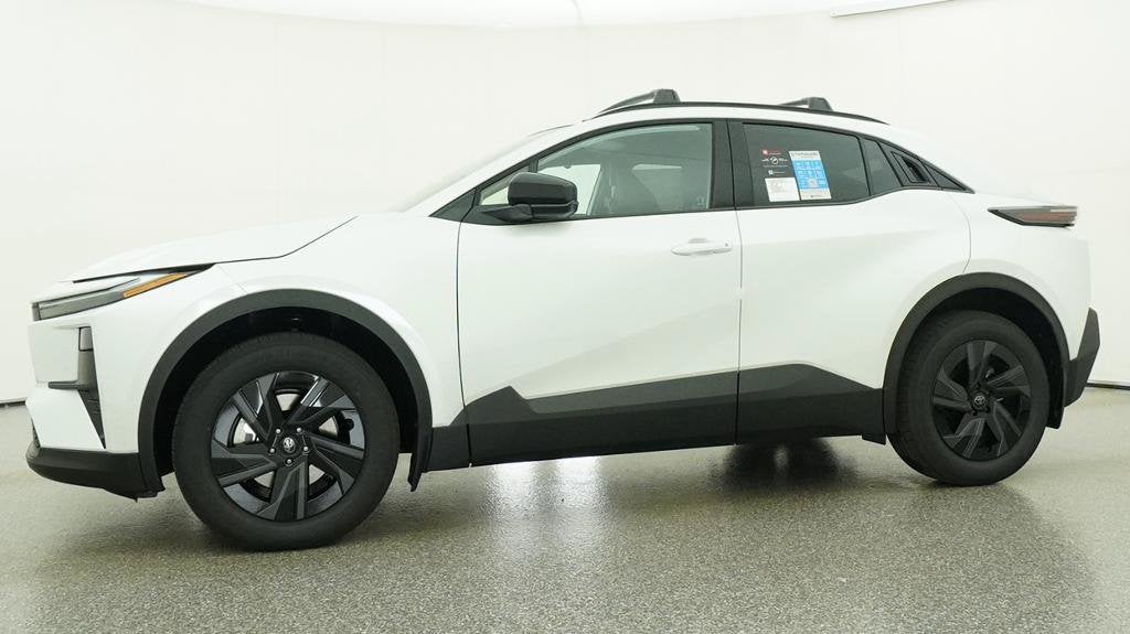 2027 Toyota C-HR SE