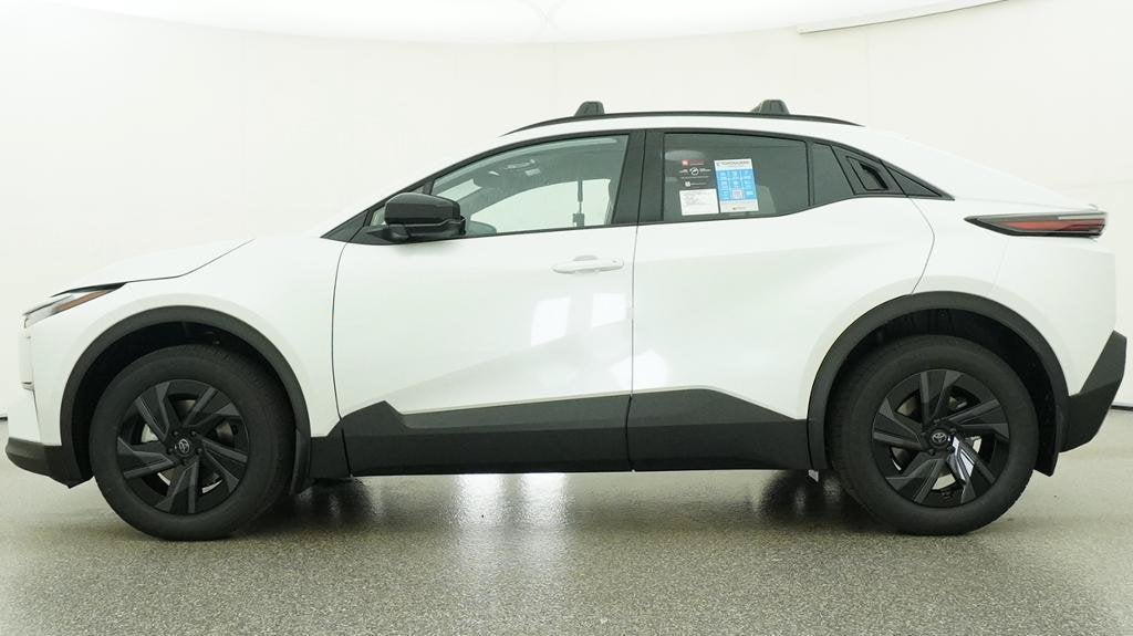2027 Toyota C-HR SE