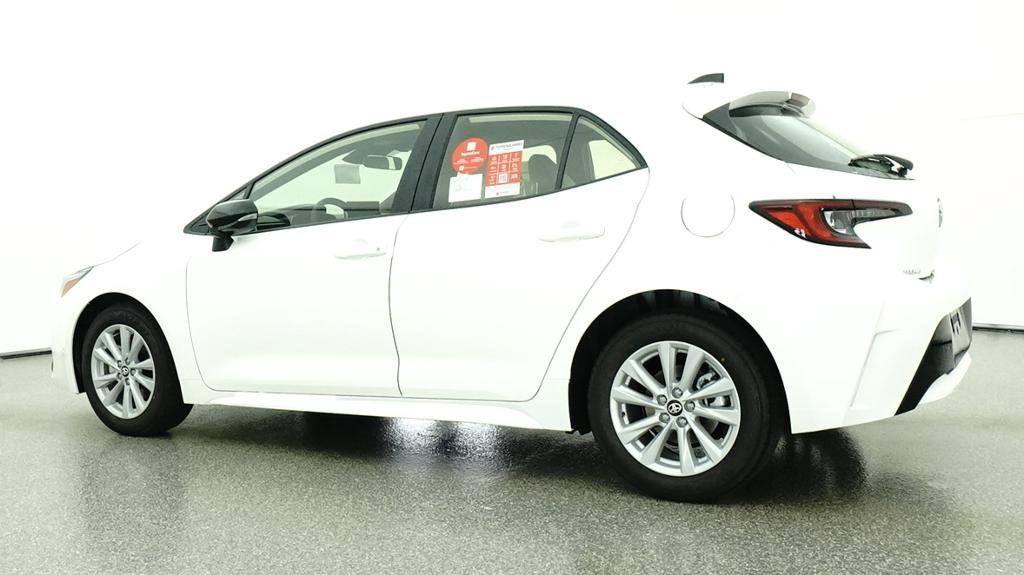 2027 Toyota Corolla Hatchback SE