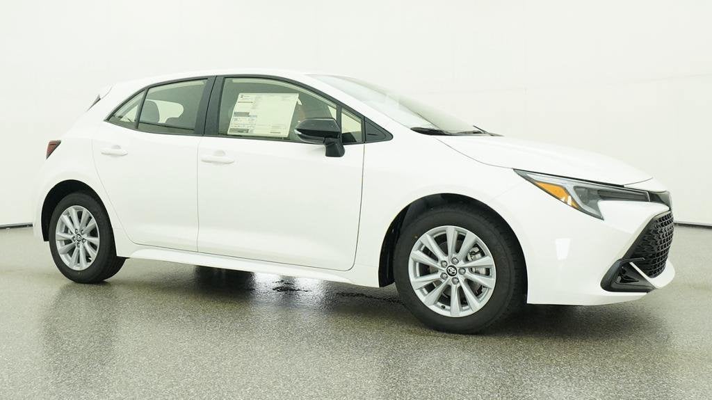2027 Toyota Corolla Hatchback SE
